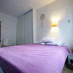 Comfortable Apartment Near Montmartre With Balcon